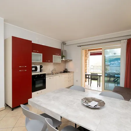 Bellavista Relax Iseo House *